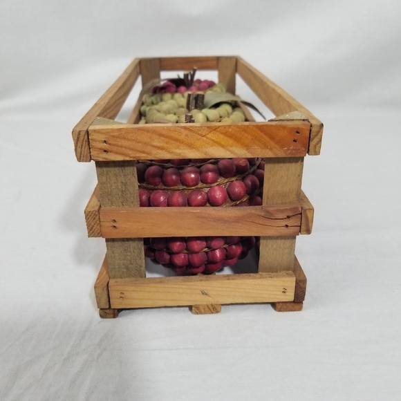 Three wooden apples in wood case (Farmhouse) - Picture 7 of 8